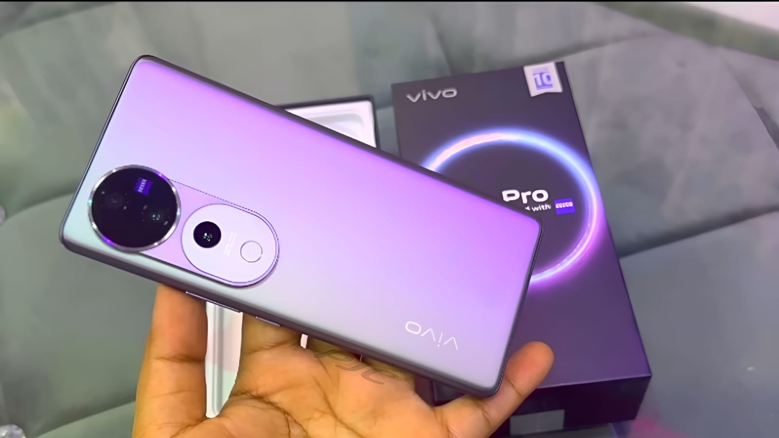 Vivo V40 Pro 5G